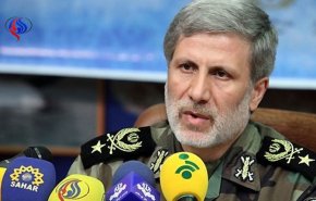 وزیر دفاع: زیردریایی فاتح بزودی رونمایی می‌شود