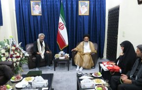 دیدار خانواده شهید حججی با نماینده رهبر انقلاب در سوریه