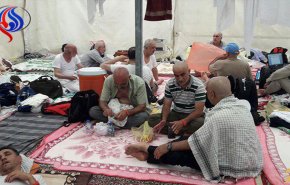 زایران ایرانی لباس احرام از تن درآوردند