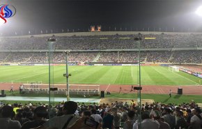 حضور نماینده زن مجلس در استادیوم آزادی