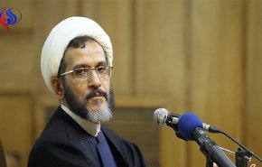 مازنی: در عکس با موگرینی کار زشتی انجام نشد