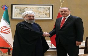 اراده مقامات ایران و ترکیه توسعه روابط دوجانبه است/ هر گونه تغییر در جغرافیا و مرزها، به معنی شروع تنشهای بزرگ و به ضرر ملتهای منطقه خواهد بود/ رایزنی روسای جمهوری اسلامی ایران و ترکیه برای کمک به مسلمانان میانمار