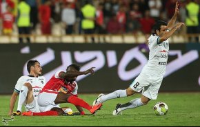 دیدار تیم‌های فوتبال پرسپولیس و پیکان- تصاویر
