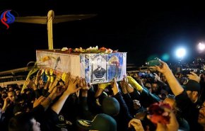 وداع عزاداران حسینی با پيكر مطهر شهيد حججي تا ساعتي ديگر