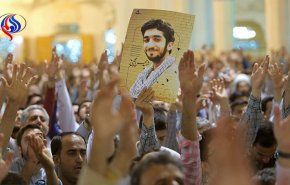 فیلم؛ مراسم تشییع قهرمان مدافع حرم آغاز شد/ بوسه رهبر انقلاب بر تابوت شهید حججی