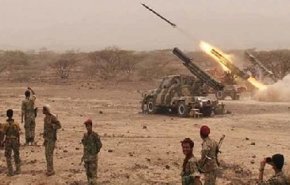 شلیک موشک زلزال 2 به تجمعات مزدوران سعودی در استان تعز