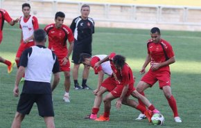 از پرسپولیس و چند تیم دیگر پیشنهاد دارم/ احتمال تغییرات وجود دارد