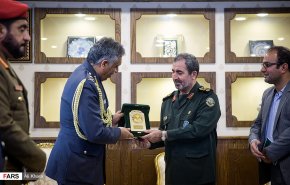 تصاویر دیدار فرمانده نیروی هوایی عمان با معاون بین‌الملل ستاد کل نیروهای مسلح