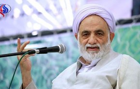 ضرغامی: آقای قرائتی گفتند از برخورد با «آقای دوربینی» پشیمان هستند و عذرخواهی کردند