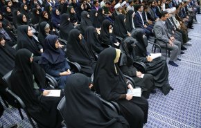 دختر خاص دیدار نخبگان با رهبری کیست + عکس و فیلم