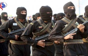 نشطاء يتحدثون عن فرار عدد من قيادات 