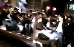 جندية تضرب برجليها متطرفين يهود (فيديو)