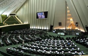 زنگنه: در انتقال پول با اروپایی‌ها مشکلی نیست/ وزارت نفت برنامه‌ای برای پرداخت بدهی‌ها به بانک مرکزی ندارد