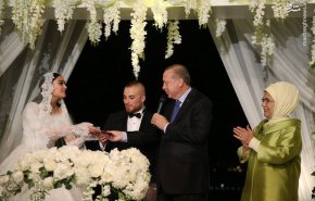 تصاویر/ اردوغان در مراسم عروسی یک فوتبالیست