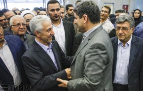 استقبال کارکنان وزارت علوم از وزیر جدید