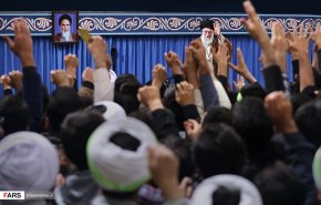 دیدار دانش‌آموزان و دانشجویان با رهبر انقلاب + تصاویر