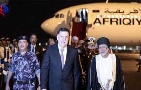 السراج يصل سلطنة عمان في زيارة تستغرق يومين