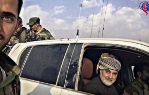 بازدید سردار سلیمانی از رزمندگان نُجَباء در 