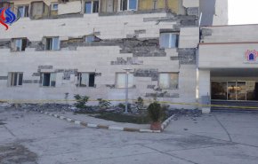 بازدید آخوندی از بیمارستان نوساز تخریب شده اسلام‌آباد غرب