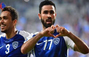 السوري عمر خريبين يحصل على جائزة أفضل لاعب كرة قدم 