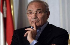 انور قرقاش: هيچ مانعی برای خروج احمد شفيق از امارات وجود ندارد