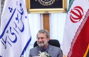 لاریجانی: باید طرح روابط تجاری با روسیه را افزایش دهیم