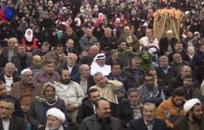 بالفيديو.. احتفال بميلاد نبي الرحمة عند مقام حفيدته زينب (ع)