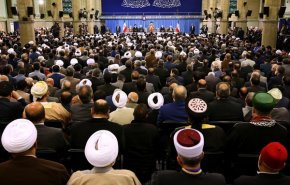 دیدار مسئولان نظام و میهمانان کنفرانس وحدت اسلامى‌ با رهبر انقلاب

