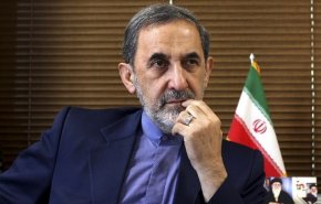واکنش ولایتی به حواشی مراسم ۱۶ آذر نجف آباد: حرمت دانشگاه را حفظ کنید
