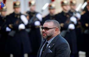 صحيفة: 4 طائرات عسكرية نقلت أمتعة شخصية لملك المغرب إلى فرنسا