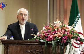 ظریف: ایران، آذربایجان و ترکیه همکاری های اقتصادی و مقابله با تروریسم را سه جانبه دنبال می کنند