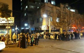 گزارش تصویری از لحظات پس از زمین لرزه چهارشنبه شب