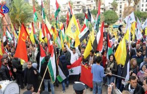 بالفيديو ....وقفة احتجاجية شعبية في ساحة عرنوس بدمشق وقطنا استنكارا لقرار ترامب حول القدس