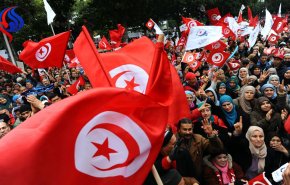 بعد #أردوغان_يؤدب_الإمارات و #تونس_تؤدب_الإمارات .. خديجة بن قنة ساخرة: “خفّوا عليهم شوي!”