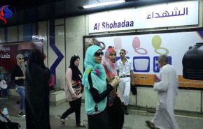 ظهور اسم مبارك بمحطة مترو ميدان “الثورة” يثير جدلًا بمصر