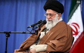 دیدار دست‌اندرکاران کنگره بزرگداشت آیت‌الله آقانجفی همدانی با رهبر انقلاب
