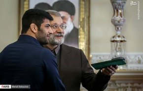  تقدیر لاریجانی از قهرمانان وزنه برداری