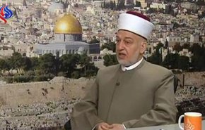 کوتاهی درباره قدس مانند کوتاهی در مقابل مکه و مدینه است