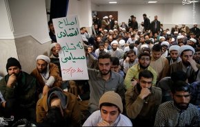 اجتماع طلاب و دیدار با آیت‌الله نوری همدانی