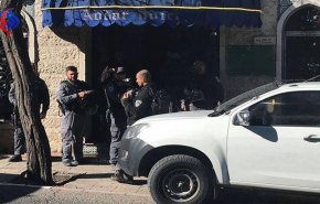 بالصور: الاحتلال يغلق مؤتمر لنصرة القدس في نابلس 