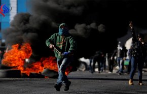 بالفيديو مواجهات مع كيان الاحتلال واعتقالات تطال الشباب الفلسطيني