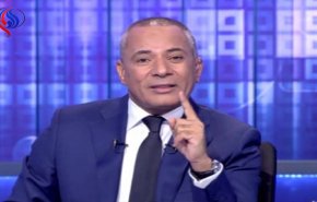 محامي مبارك يتهم مرسي ثم يرفض إهانته من موسى
