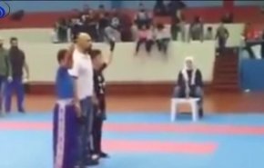 شاهد ماذا فعل أب بطفل فاز على ابنه في مباراة كاراتية!