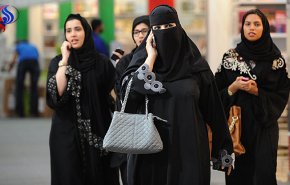 السعودية توظف “جنديات” في إدارة الجوازات