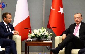 وعده اردوغان به ماکرون برای کاستن از تلفات انسانی در عملیات شاخه زیتون