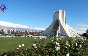 وزش باد نسبتا شدید در پایتخت/ کاهش دما در دو روز آینده