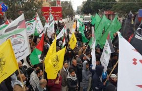 هشتمین جمعه خشم در فلسطین / مردم غزه تصمیم آمریکا در مورد سازمان «آنروا»را محکوم کردند