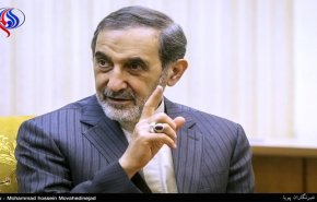 ولایتی: صدور انقلاب اسلامی؛ رمز پیروزی‌های منطقه‌ای است /  ایران جزیره امن و لنگر تعادل منطقه است