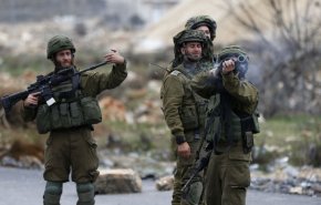 بازداشت یک کودک فلسطینی توسط نظامیان صهیونیستی در شمال رام الله/ بازرسی خانه های اهالی روستای برقین با سگ توسط صهیونیست ها