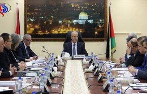 الحكومة الفلسطينية تدرس وقف التعامل بــ